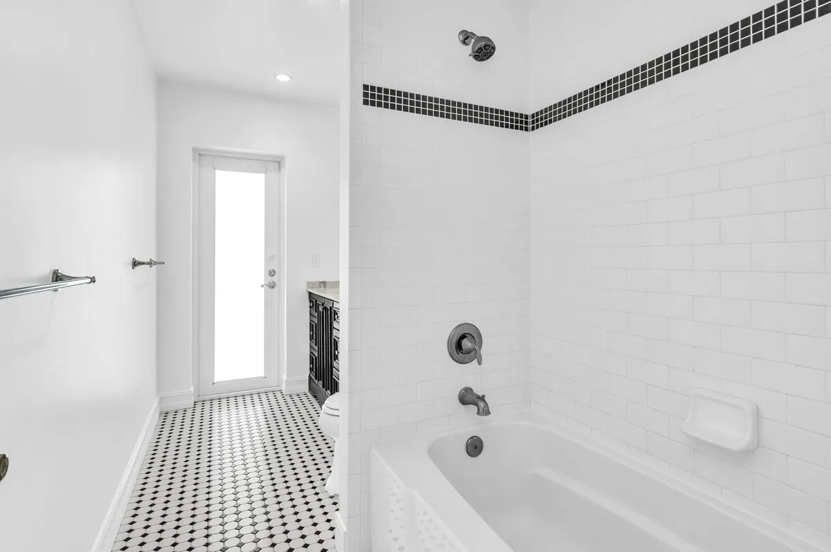 Lake Floresta Park Residence photo 22