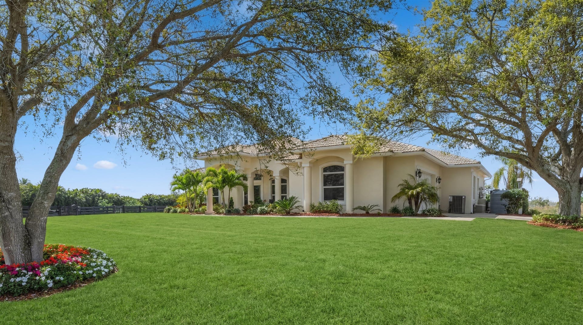 Palm Beach Point Residence photo 4