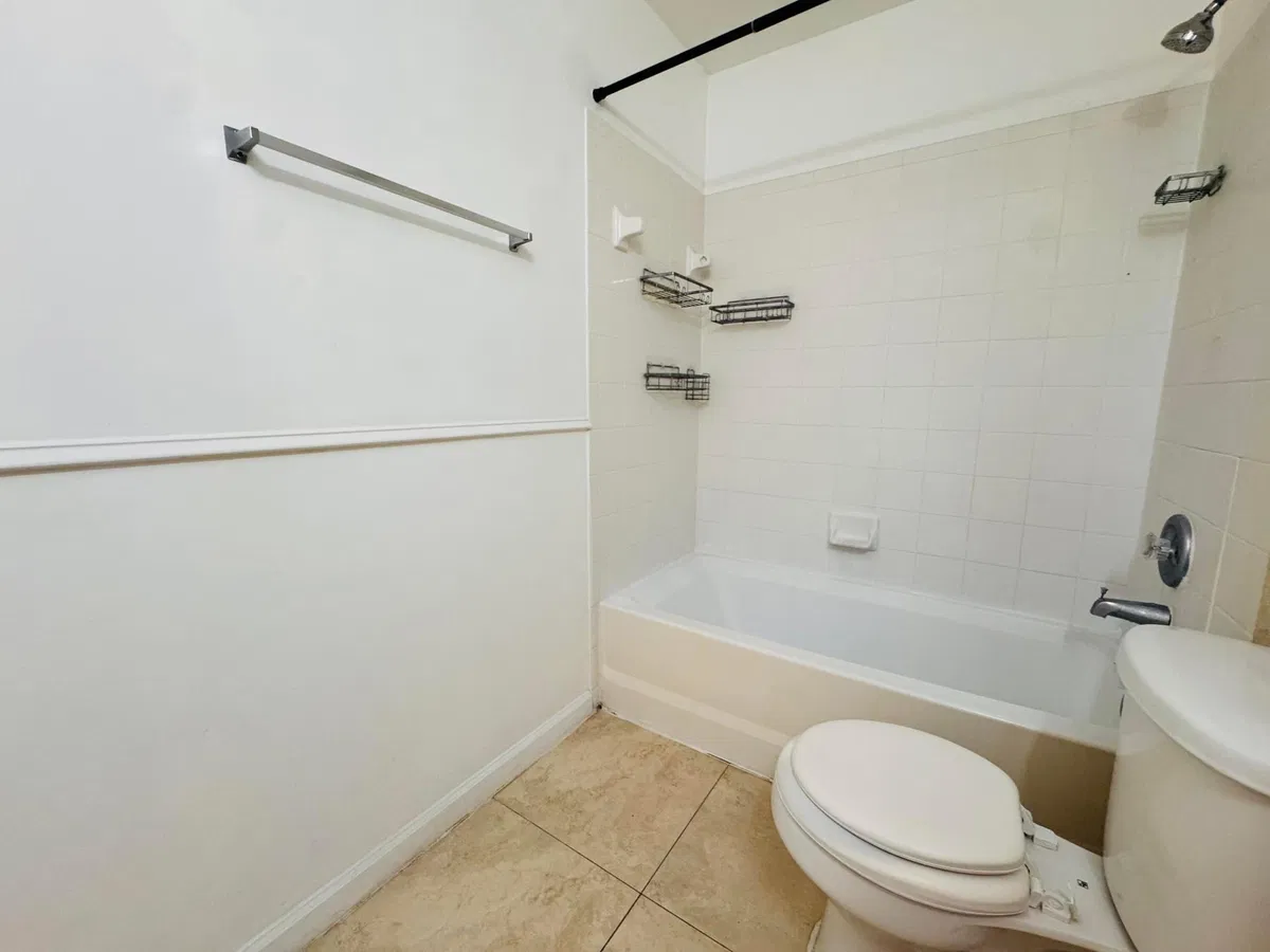 Unit 302 photo 31