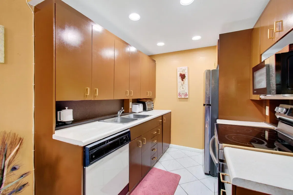 Residence photo 10