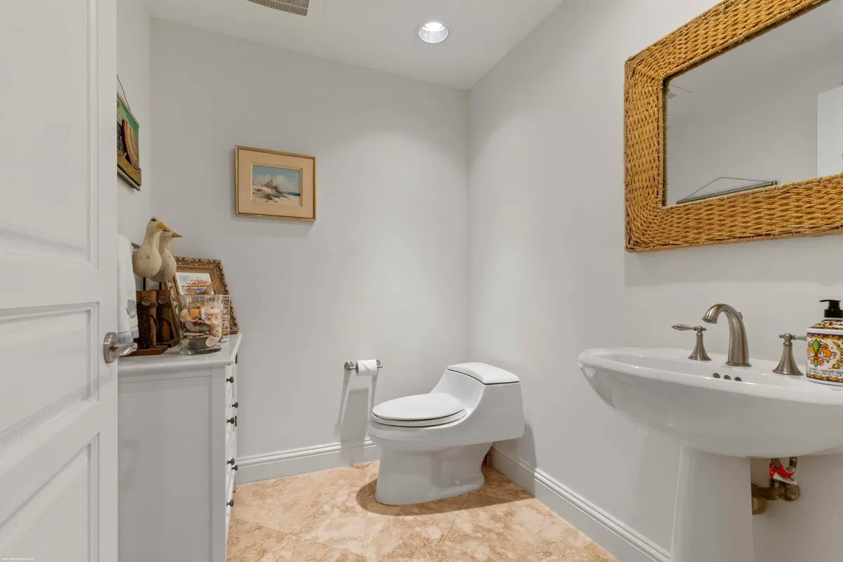 Renaissance on the Ocean Unit 1450 photo 40