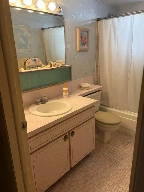 Unit 202 photo 10