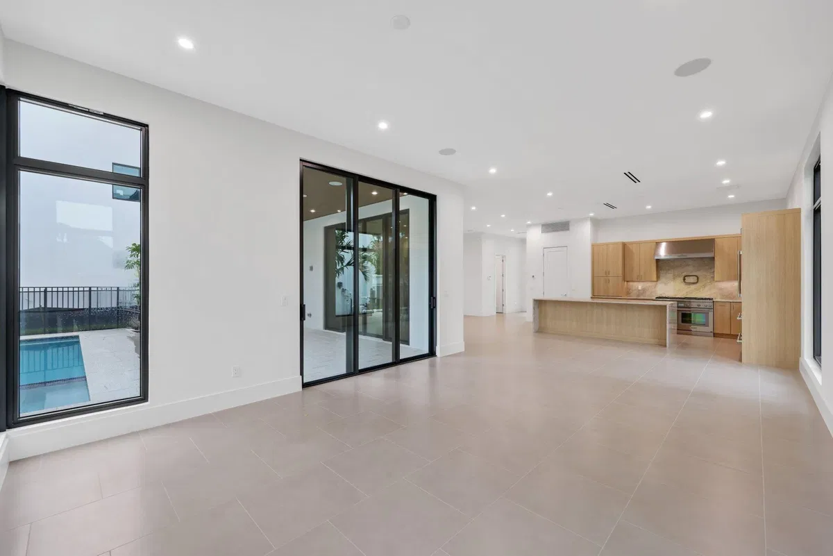 Estates at Morikami Park Residence photo 16