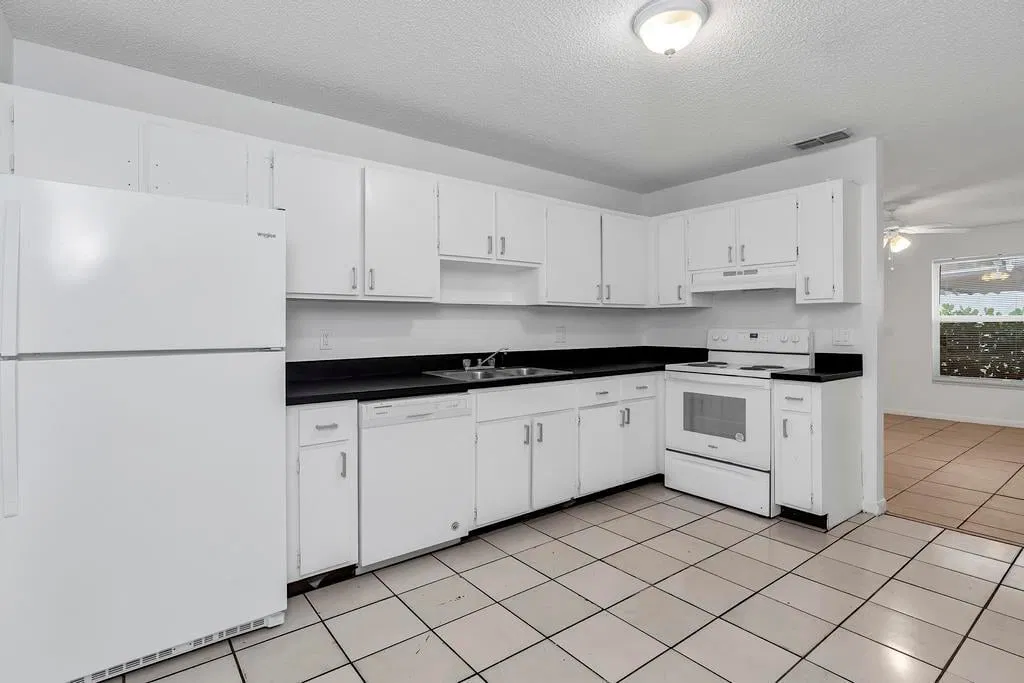 Downtown West Palm Beach Unit B photo 10
