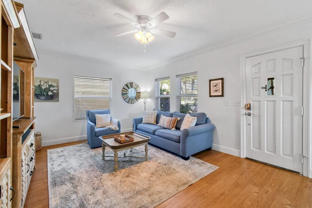 Residence photo 4