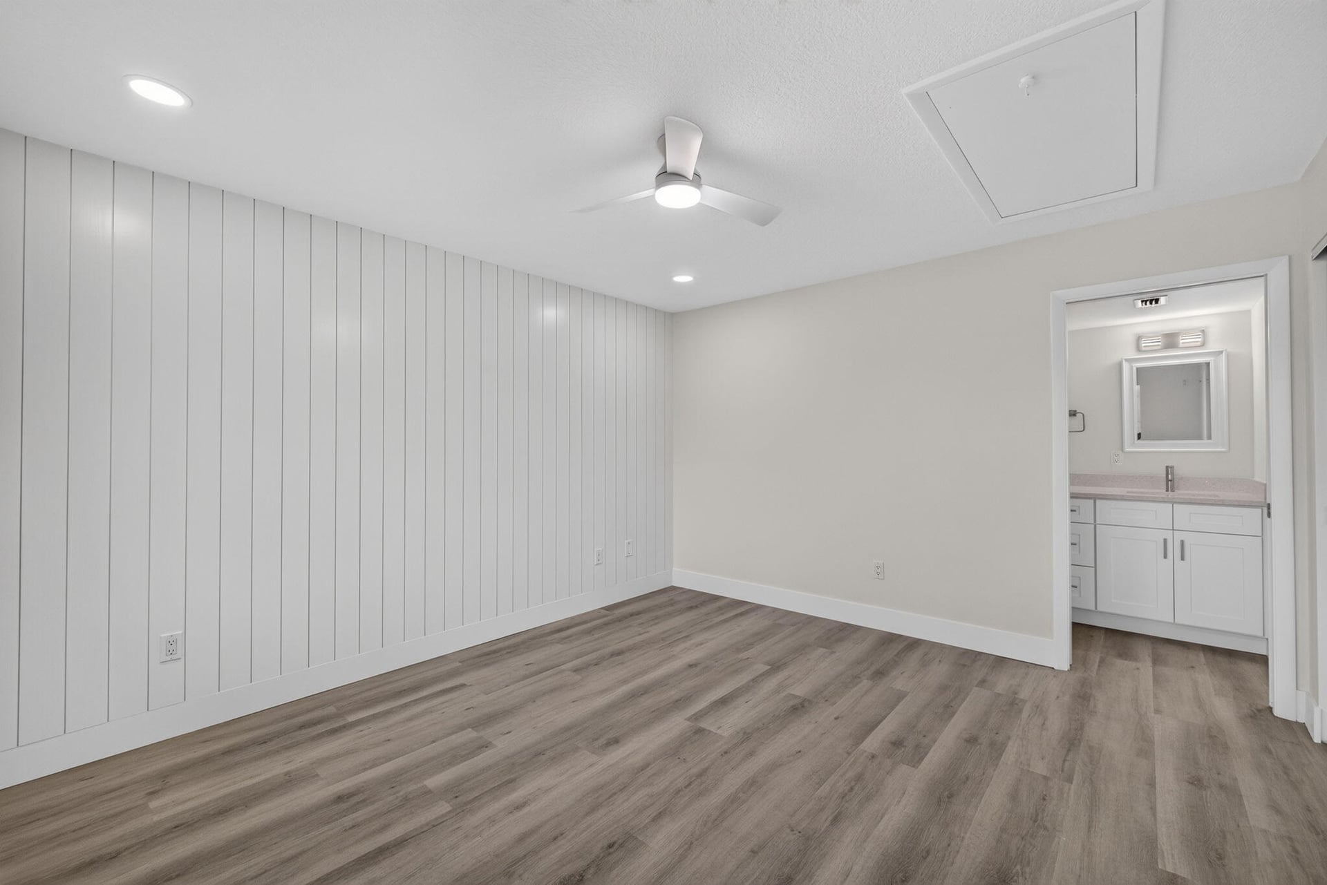 Unit 10-205 photo 19