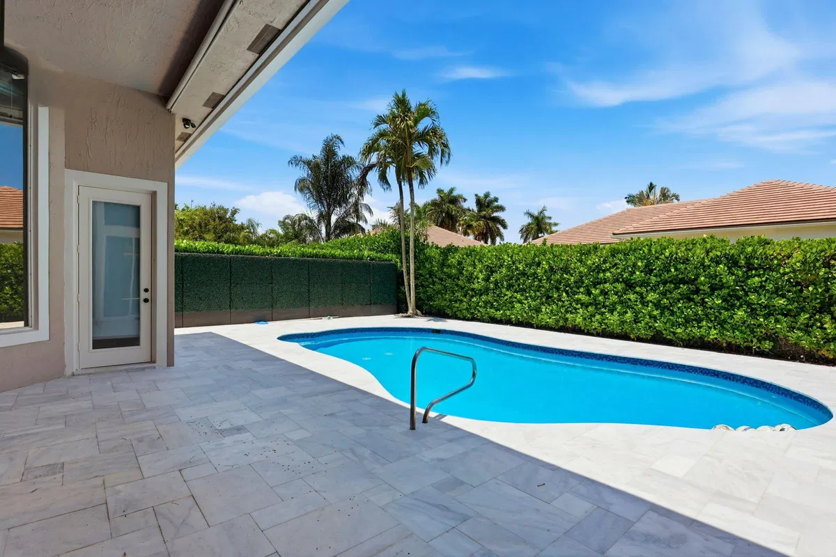 Residence photo 10