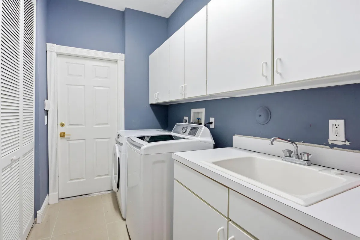 Residence photo 46