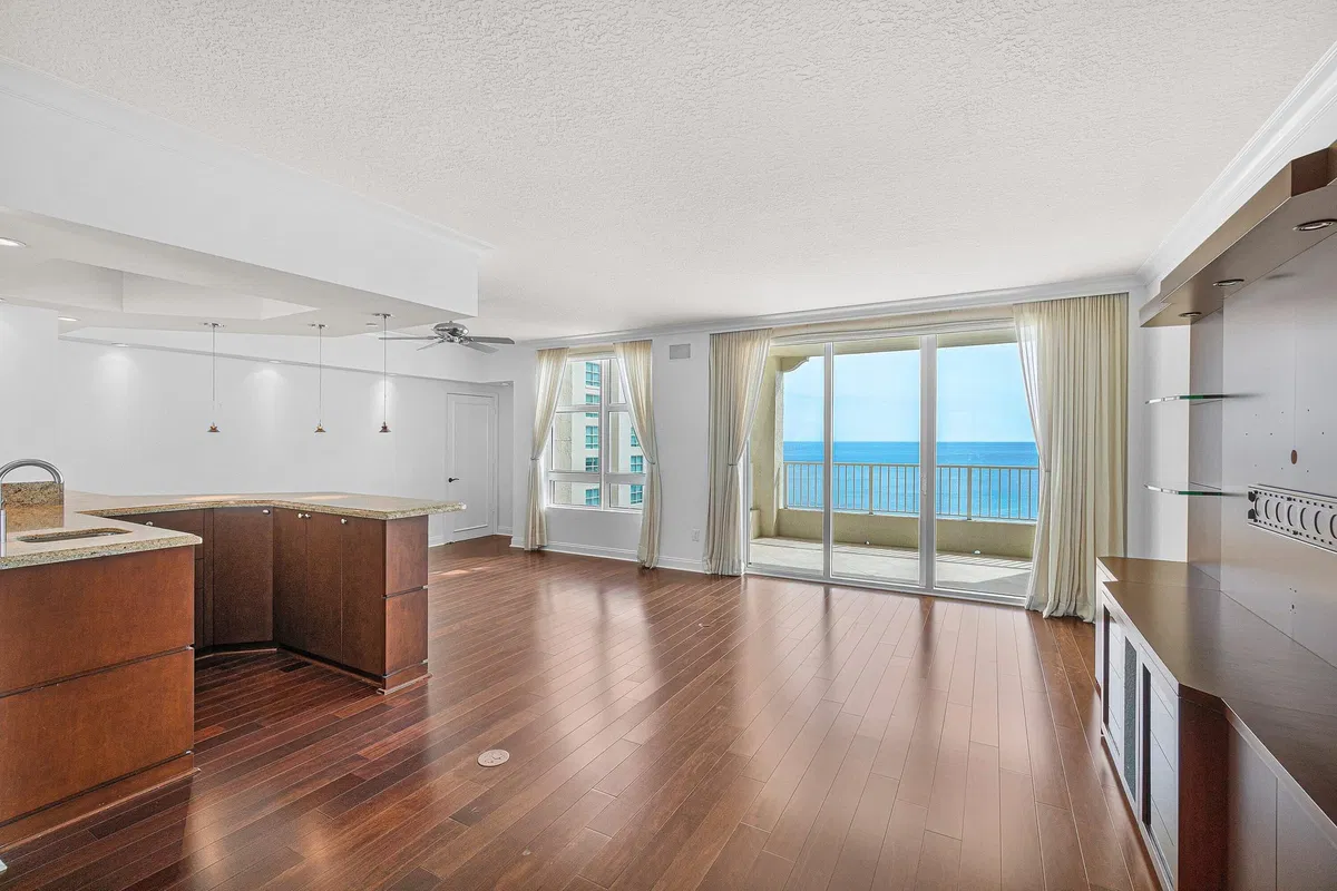 Unit 1503 photo 7
