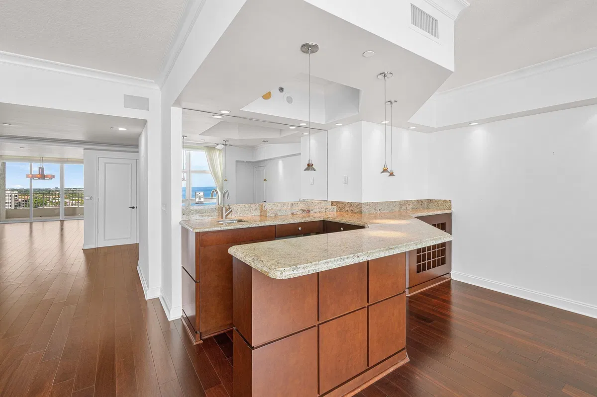  Unit 1503 photo 10