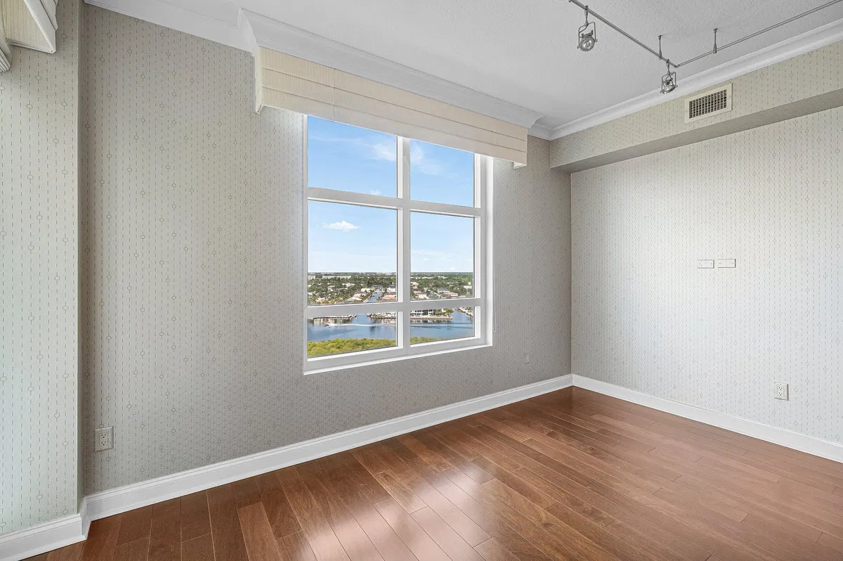  Unit 1503 photo 22