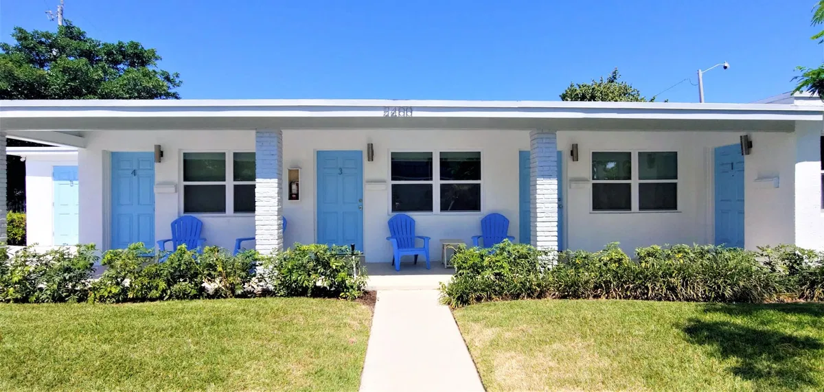 Palm Beach Shores Unit 2 photo 4