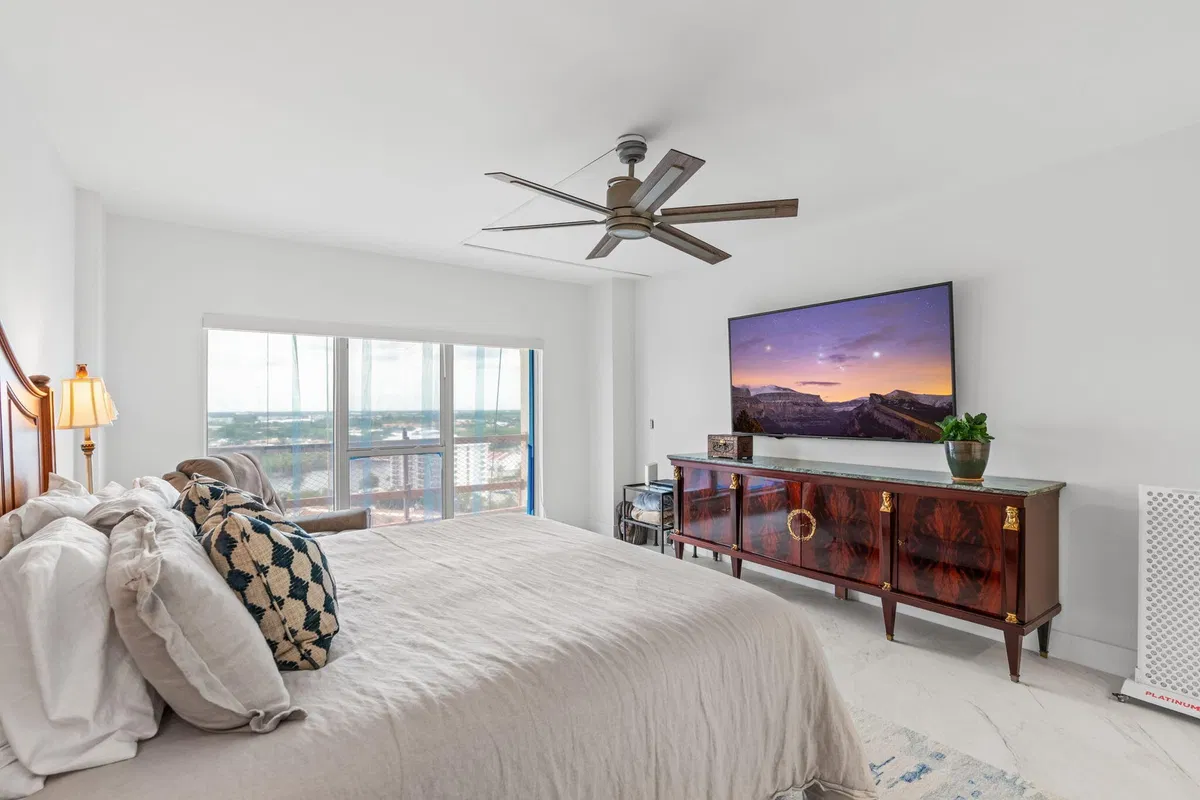 Sea Ranch Club of Boca Unit 1706 photo 16