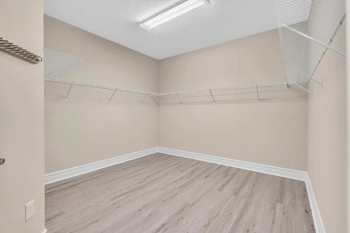 Residence photo 37