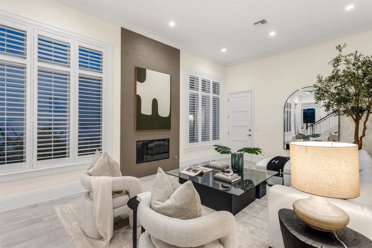 Residence photo 19