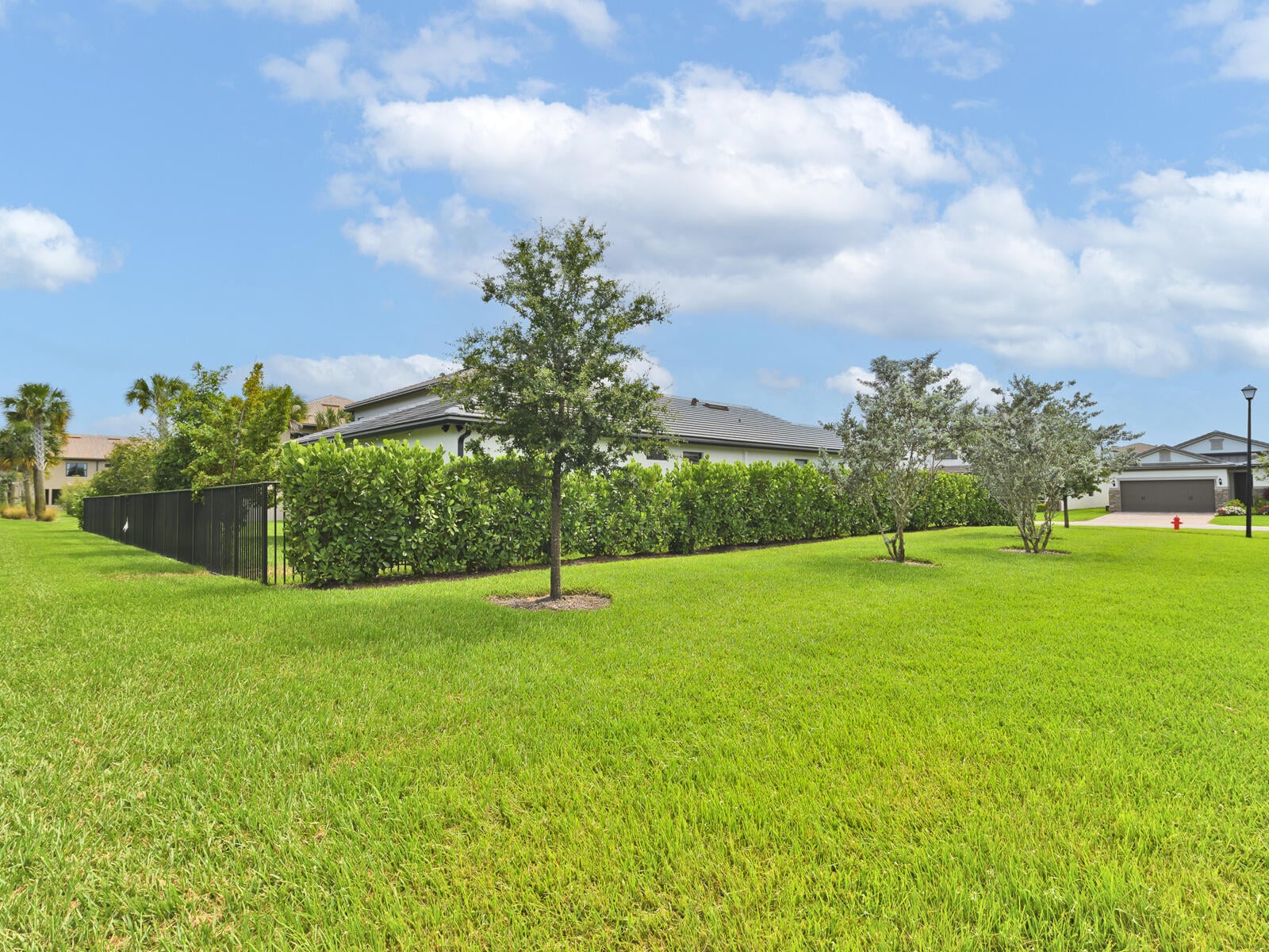  Residence photo 34