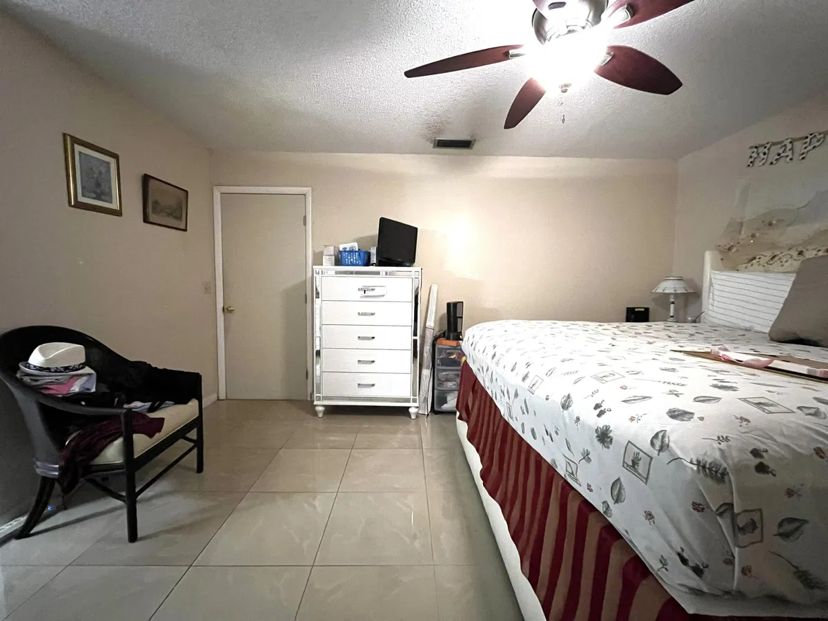 Residence photo 13