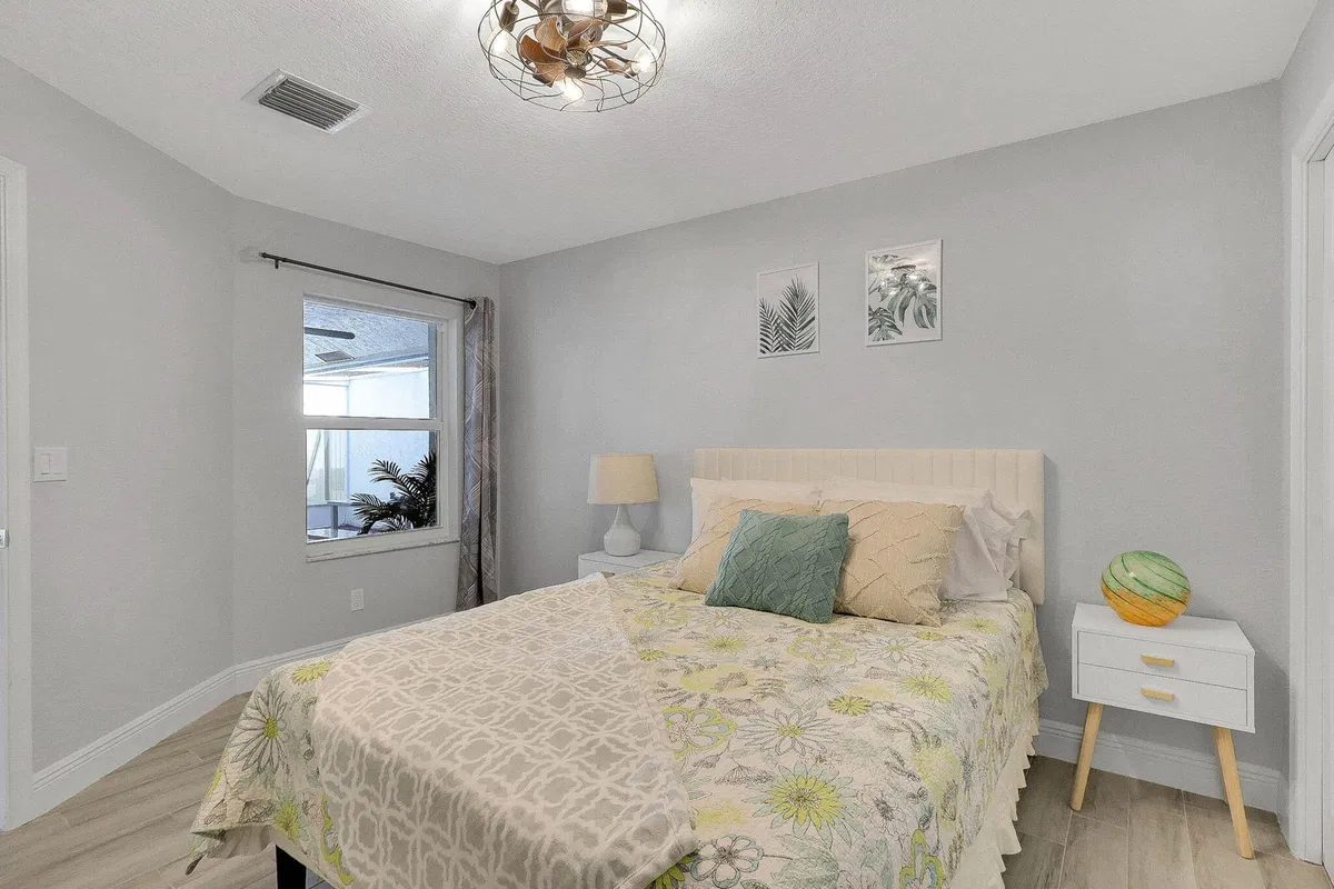 Residence photo 13