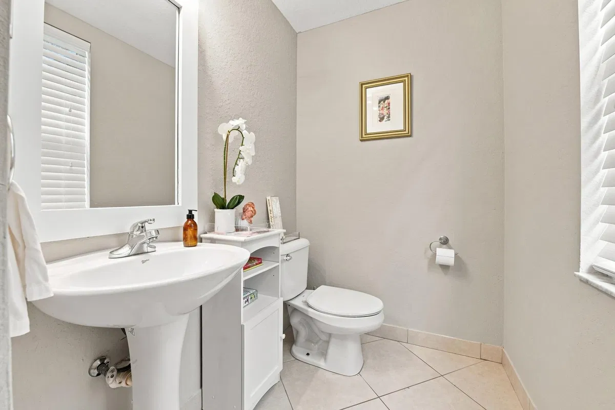Downtown West Palm Beach Residence photo 22