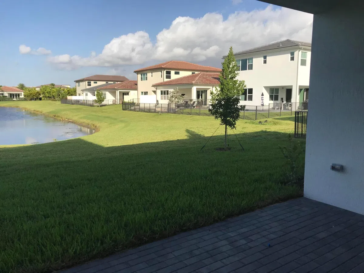 Residence photo 19