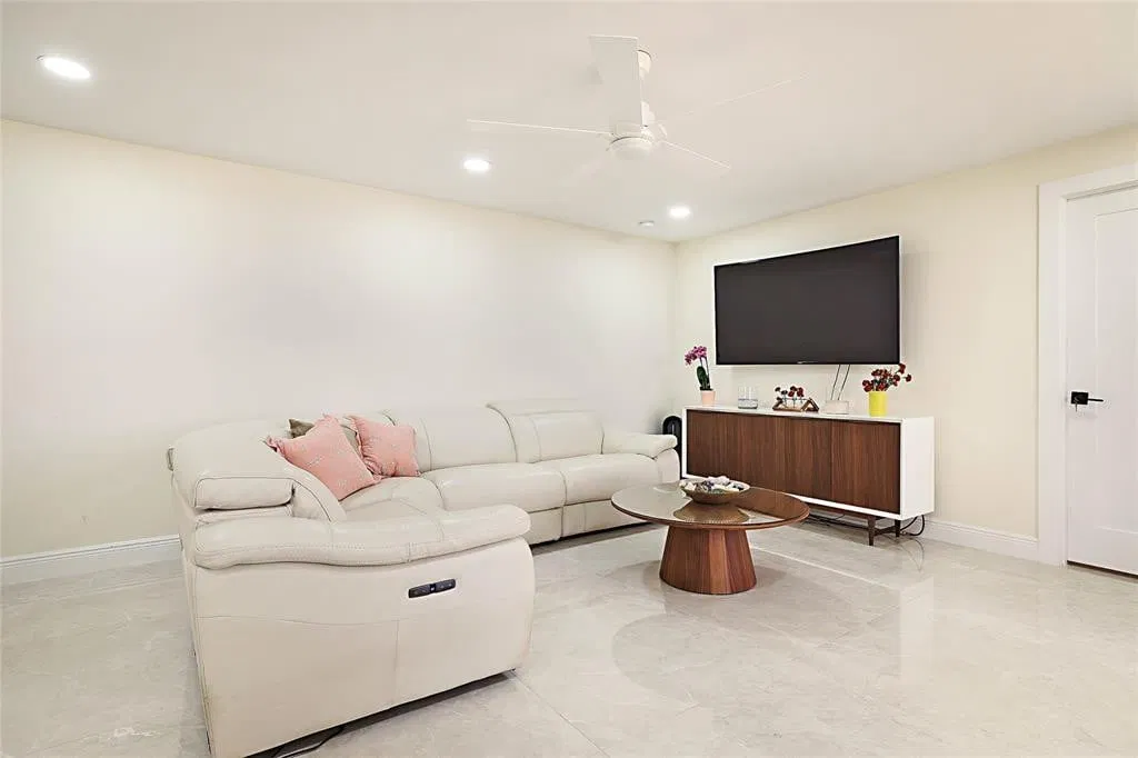 Singer Island Unit B-9A photo 4