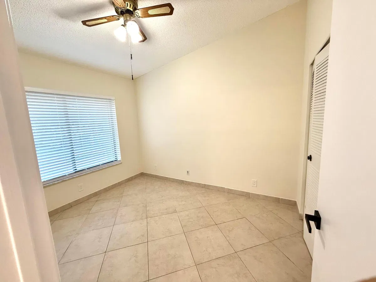 Unit 205 photo 19