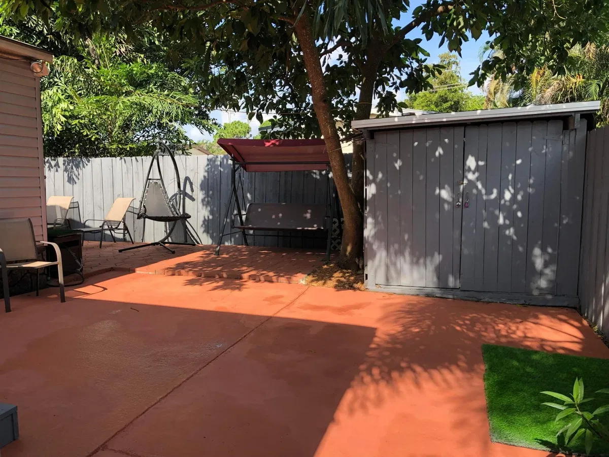 Residence photo 19