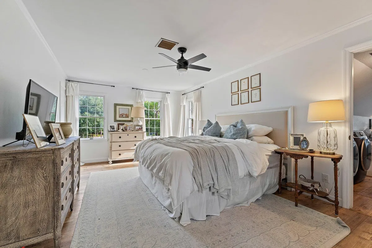Residence photo 34