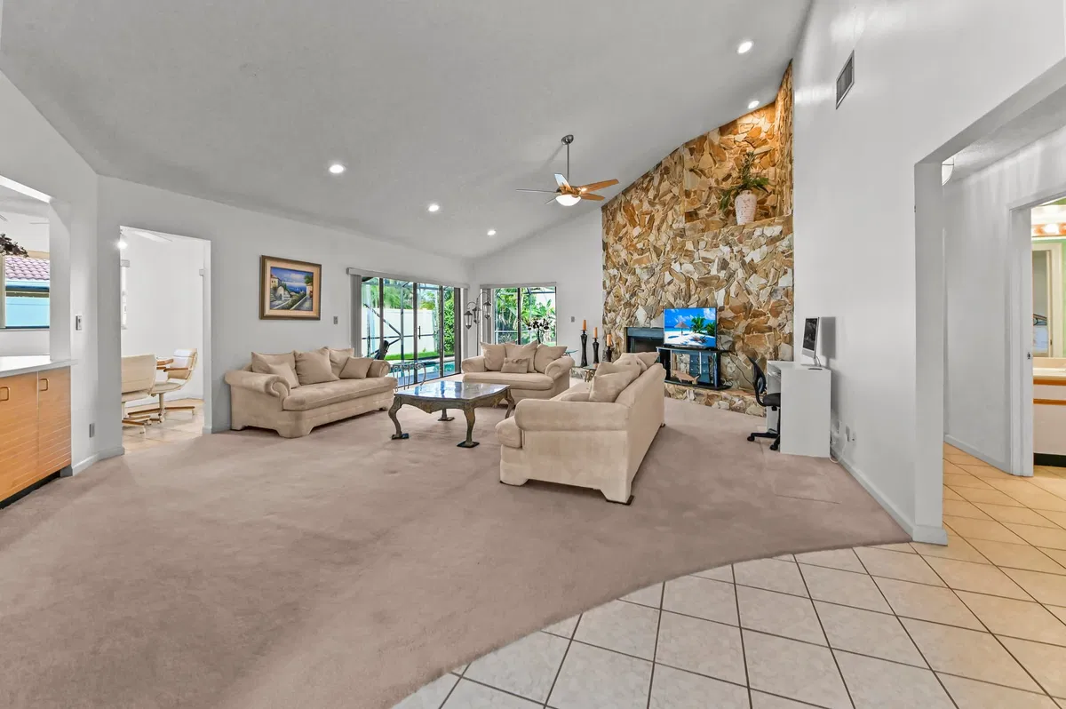 Residence photo 10