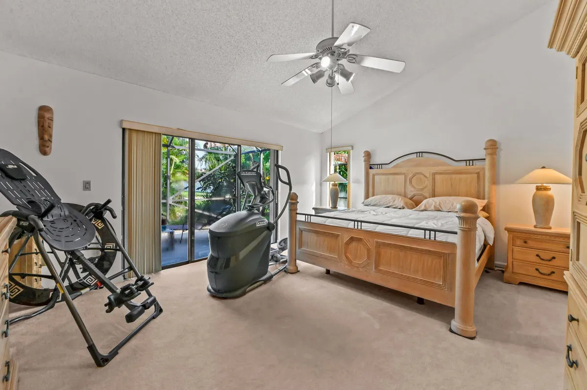 Residence photo 19