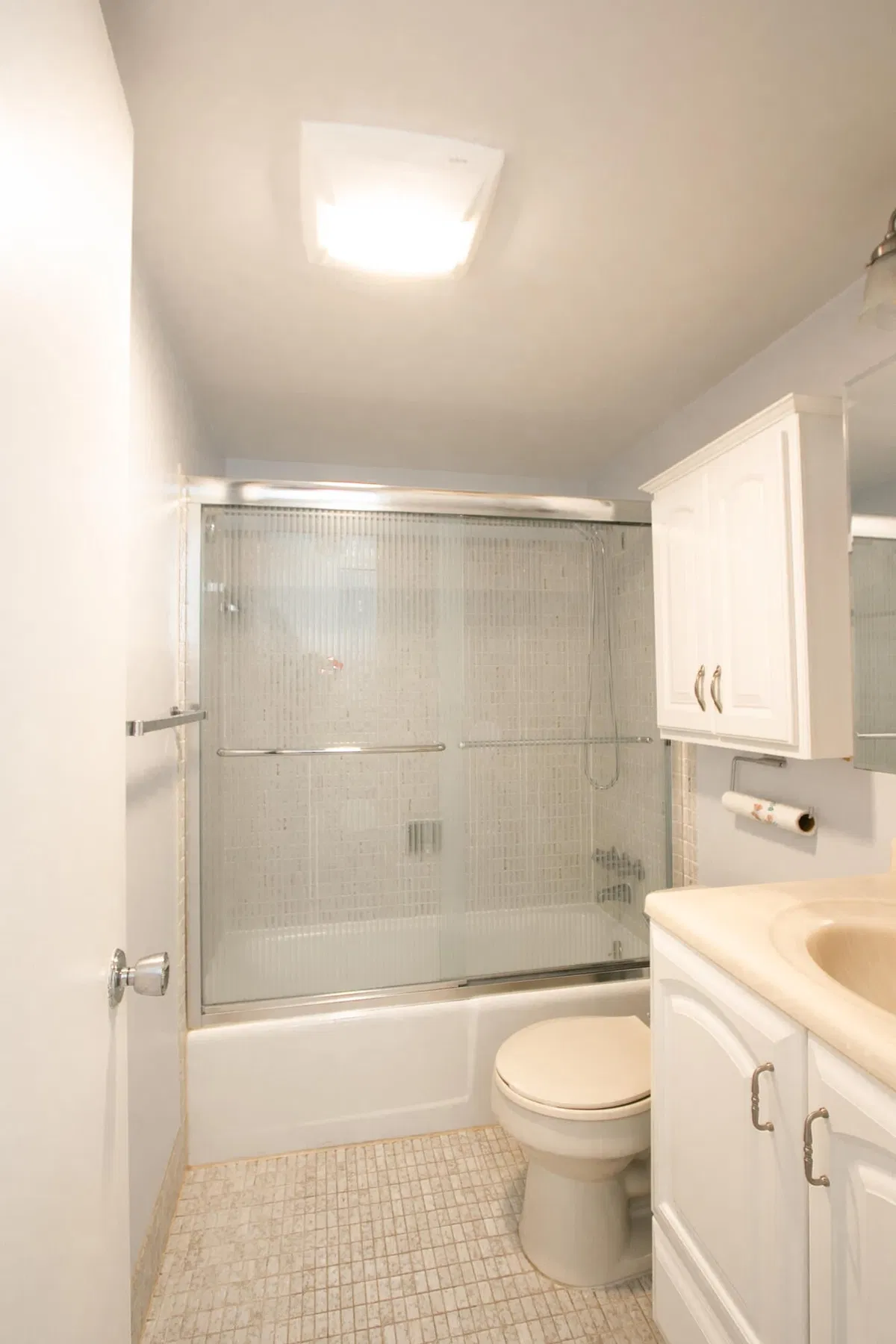 Unit 208 photo 10