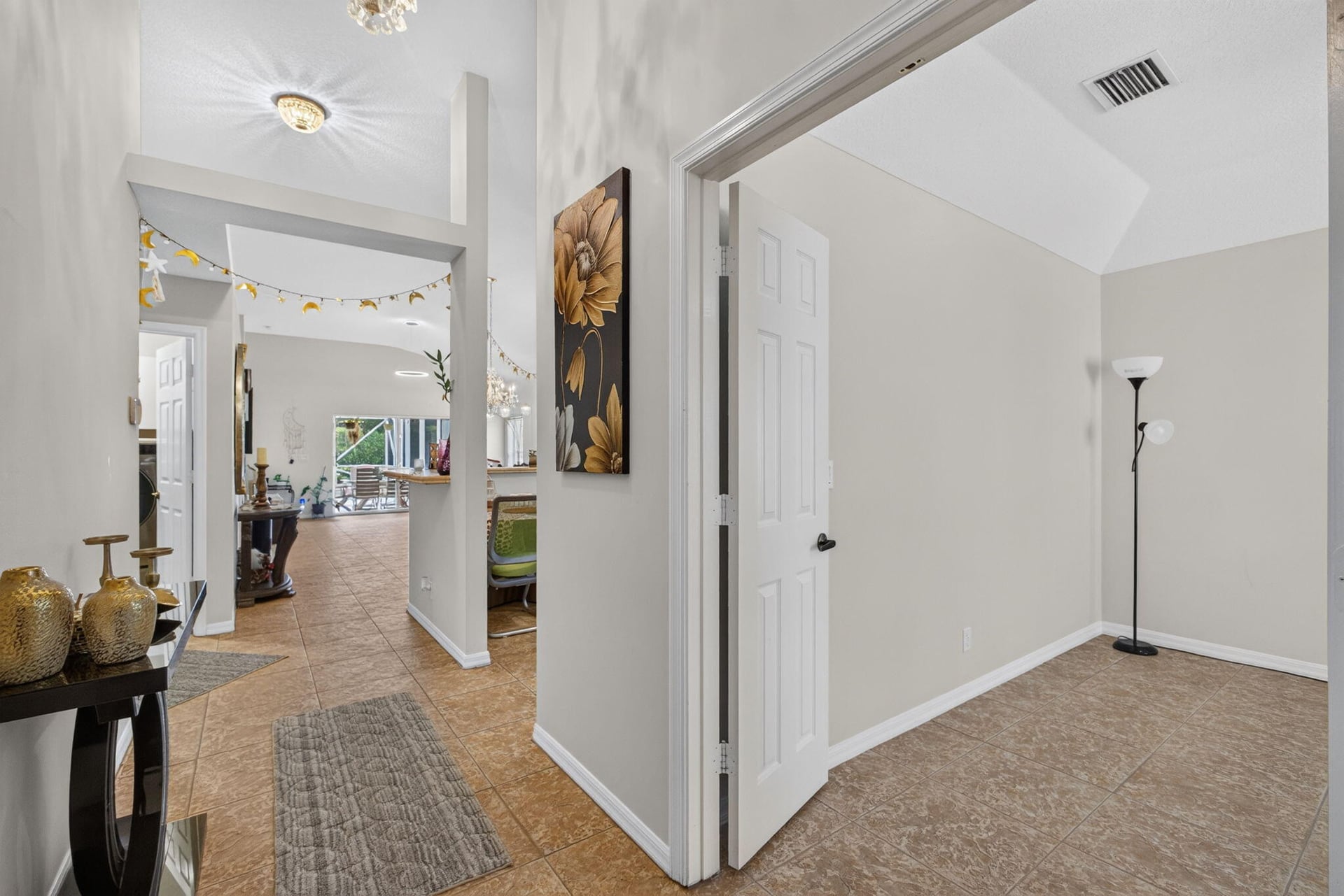 Residence photo 10