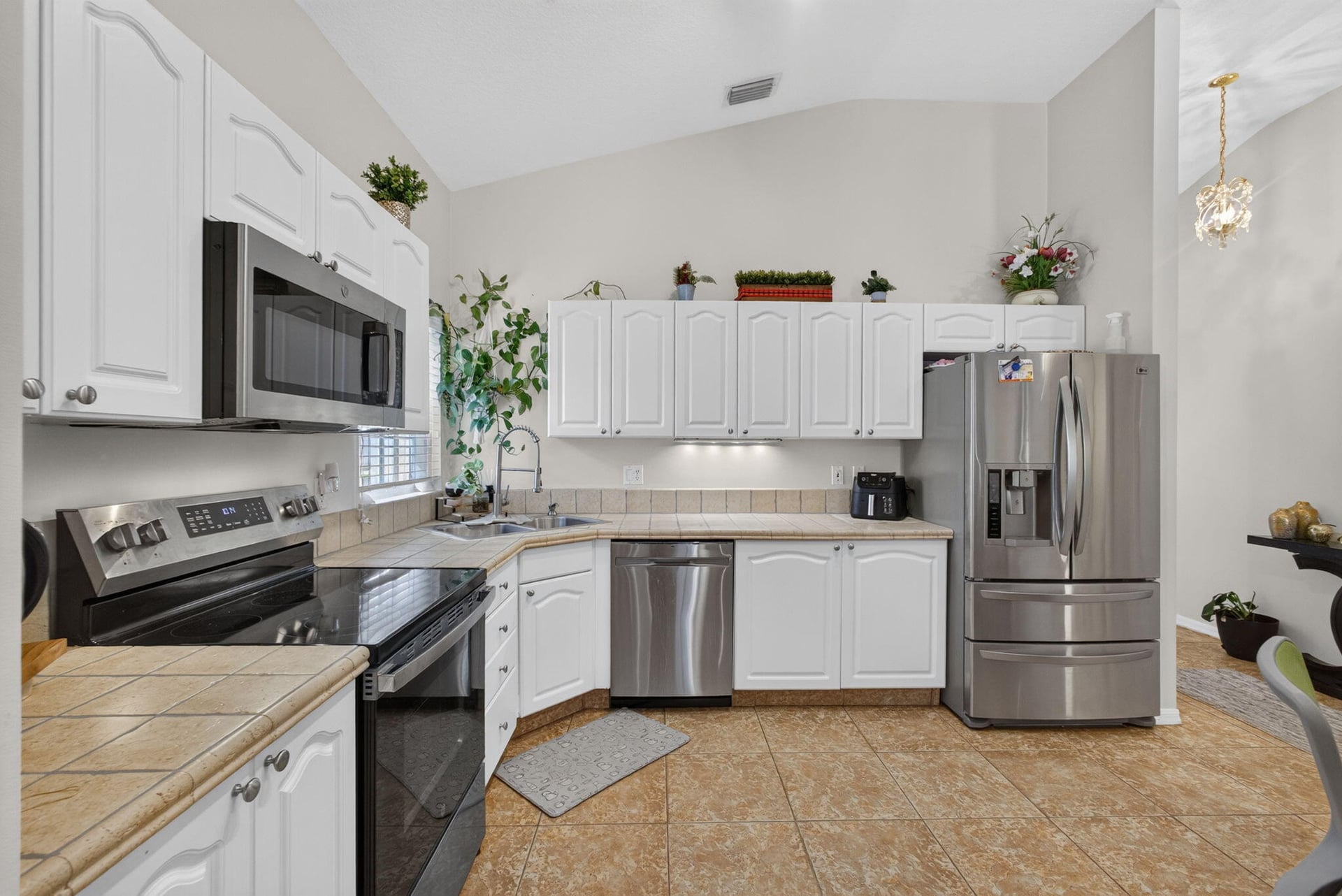 Residence photo 19
