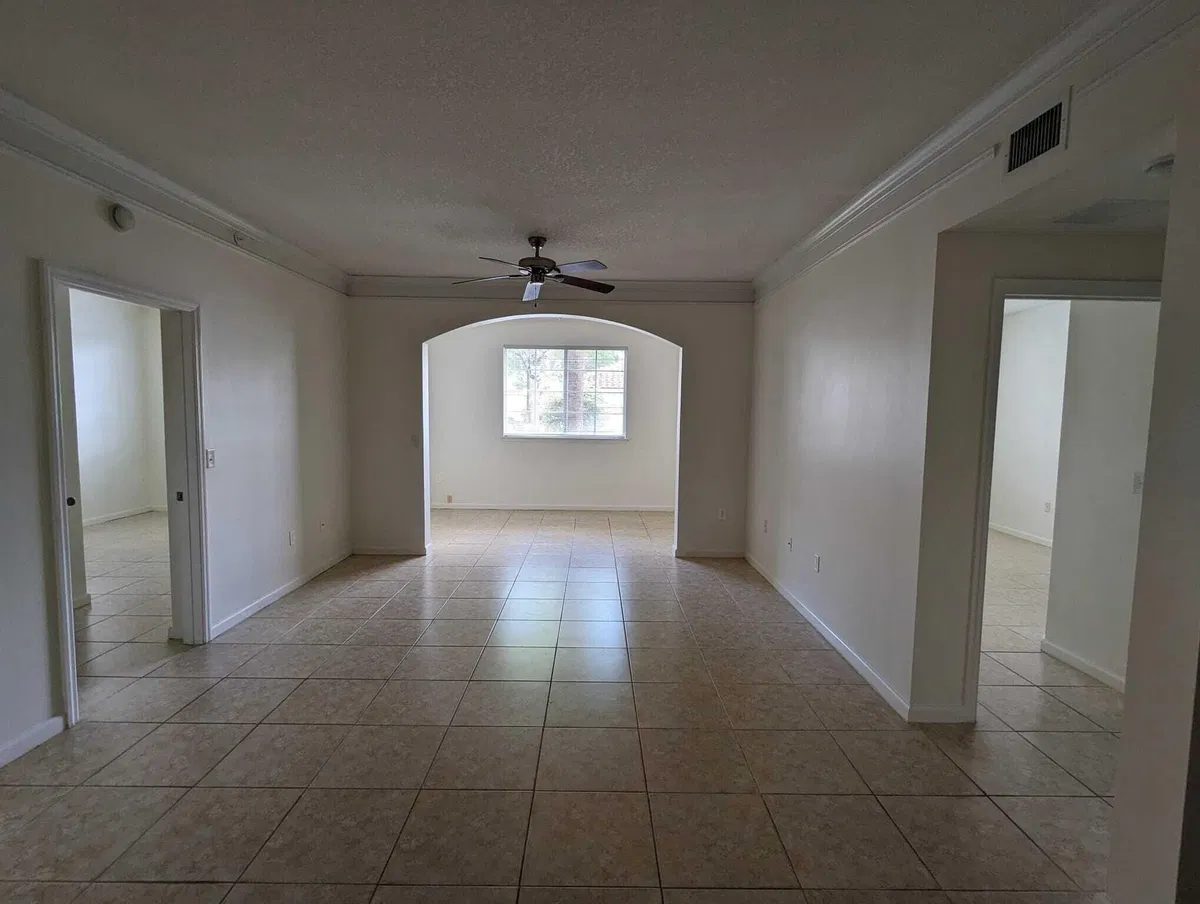 Unit 9103 photo 4