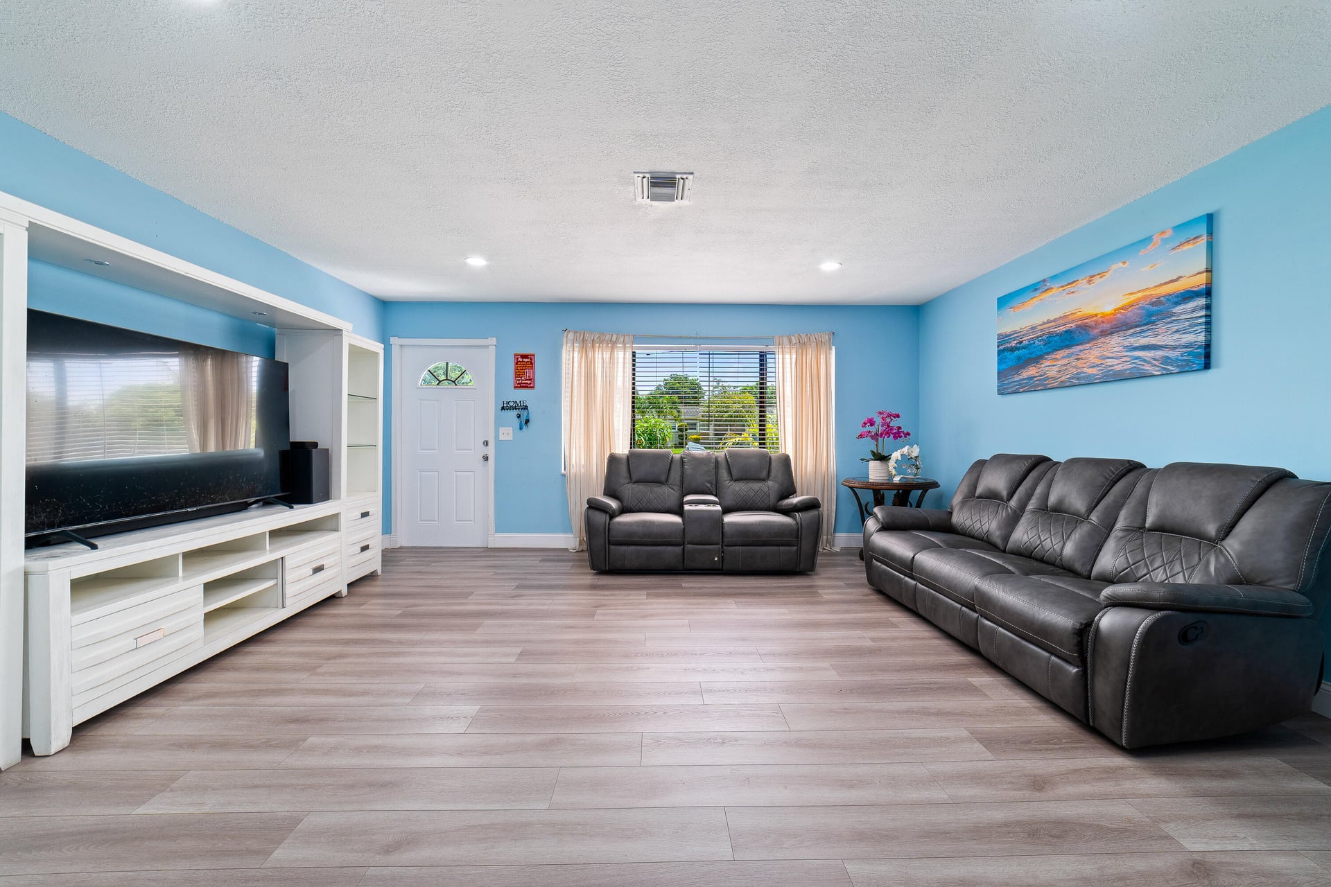 Residence photo 4