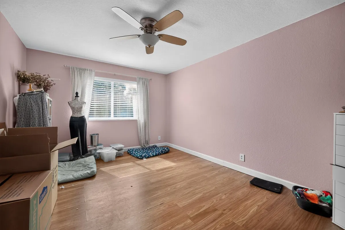 Residence photo 10