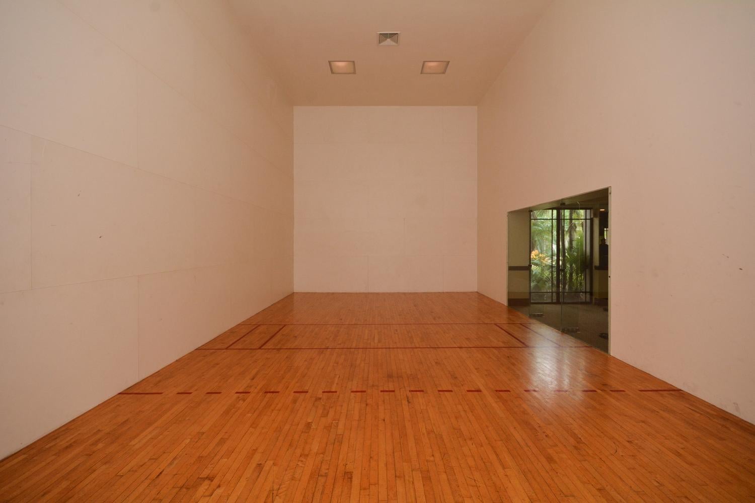 Unit 108 photo 31