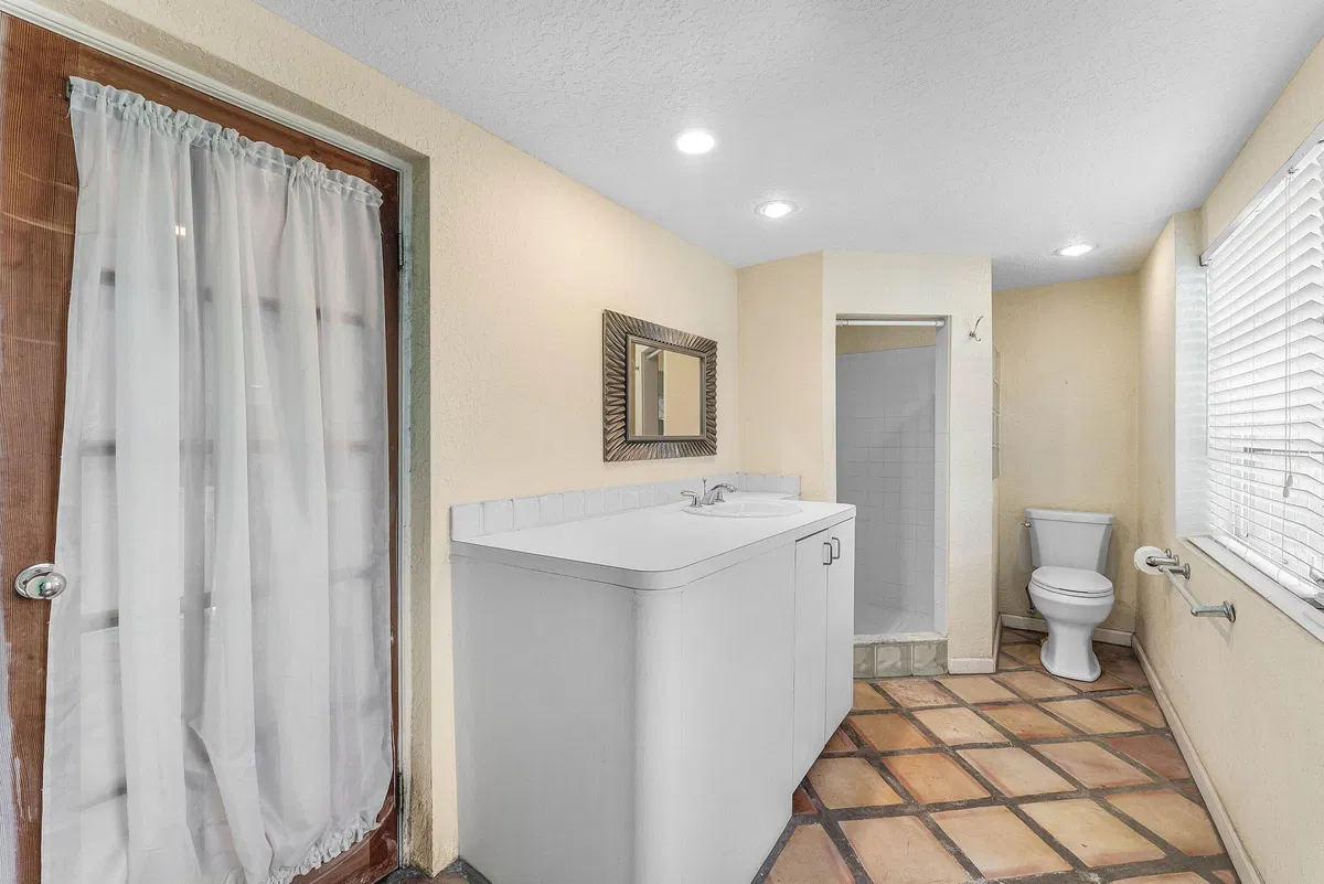  Residence photo 22