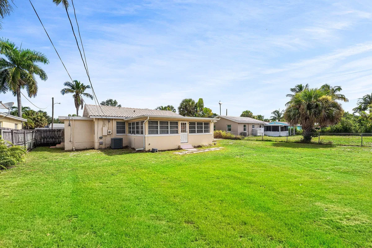  Residence photo 28