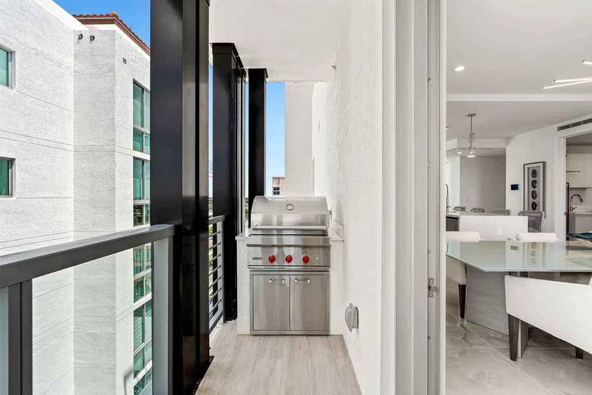 Royal Palm Residences Boca Raton Unit 804 photo 10