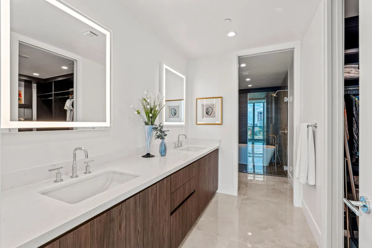 Royal Palm Residences Boca Raton Unit 804 photo 22