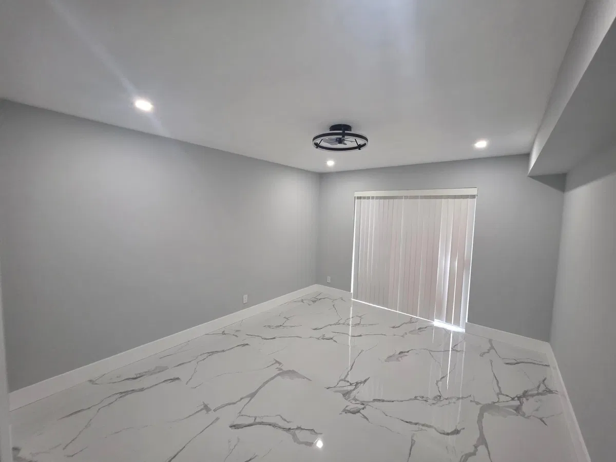 Unit 107 photo 10