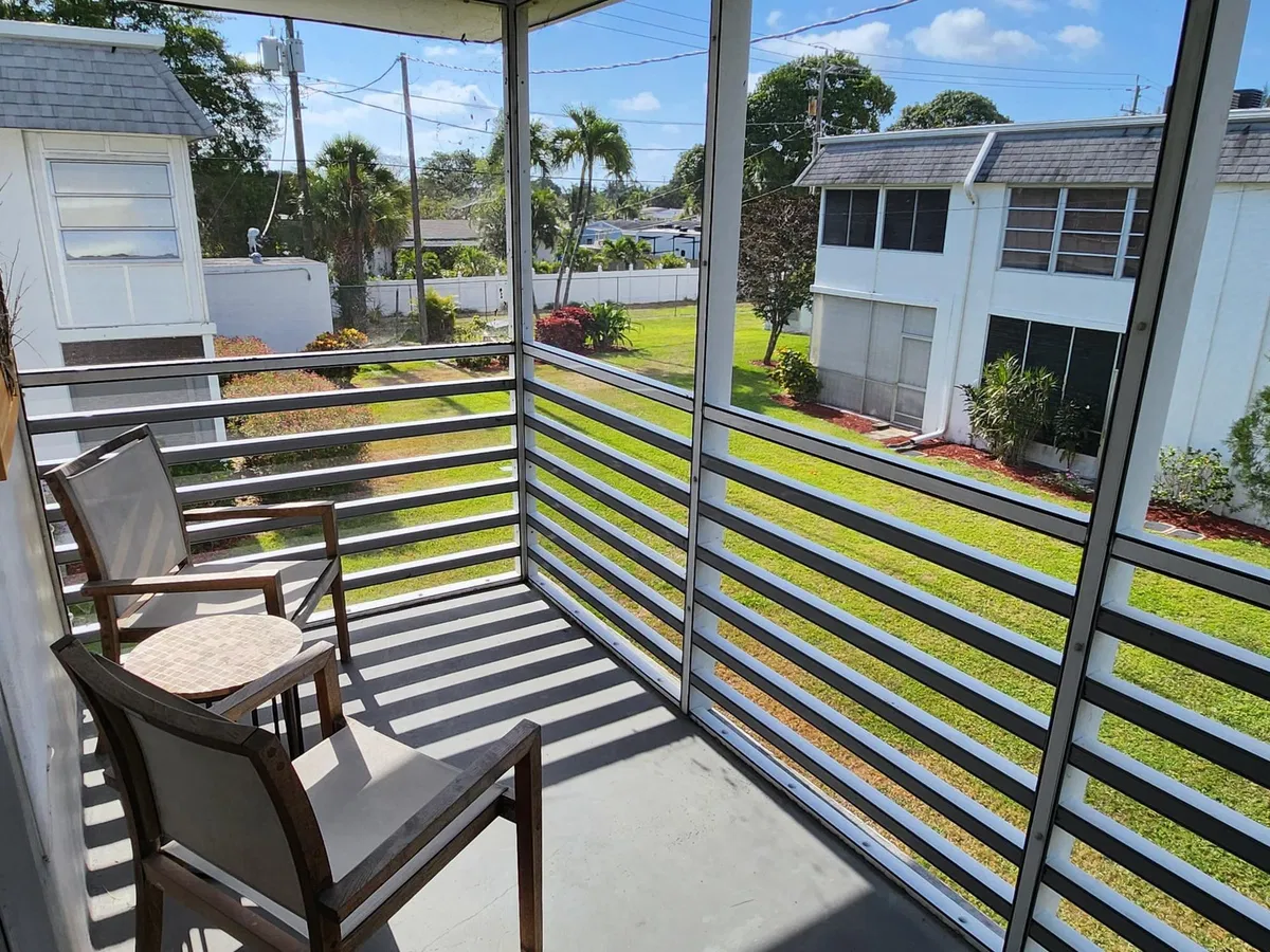 Unit 208 photo 13
