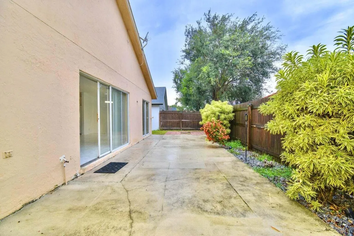 Residence photo 13