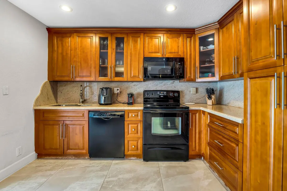 Residence photo 16