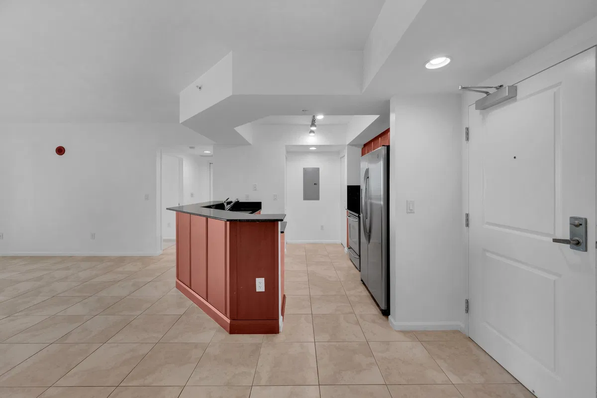 The Metropolitan Unit 612 photo 7