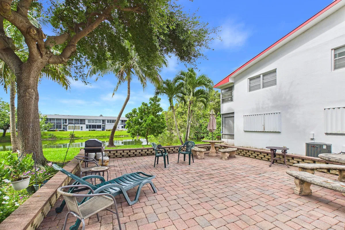 Residence photo 4