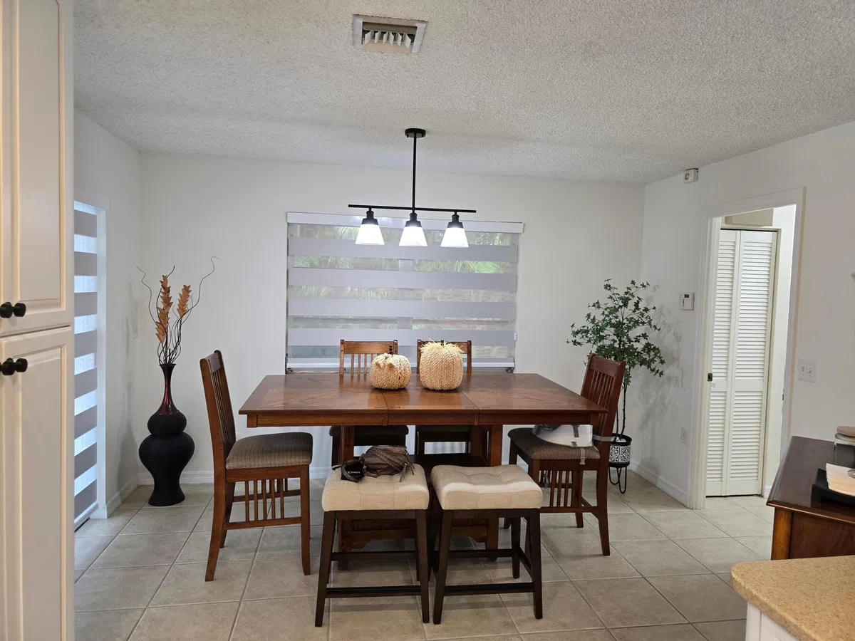 Residence photo 10