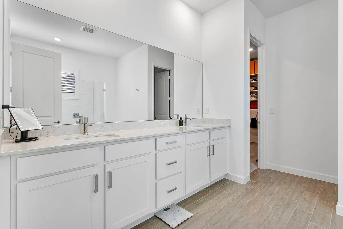 Residence photo 31