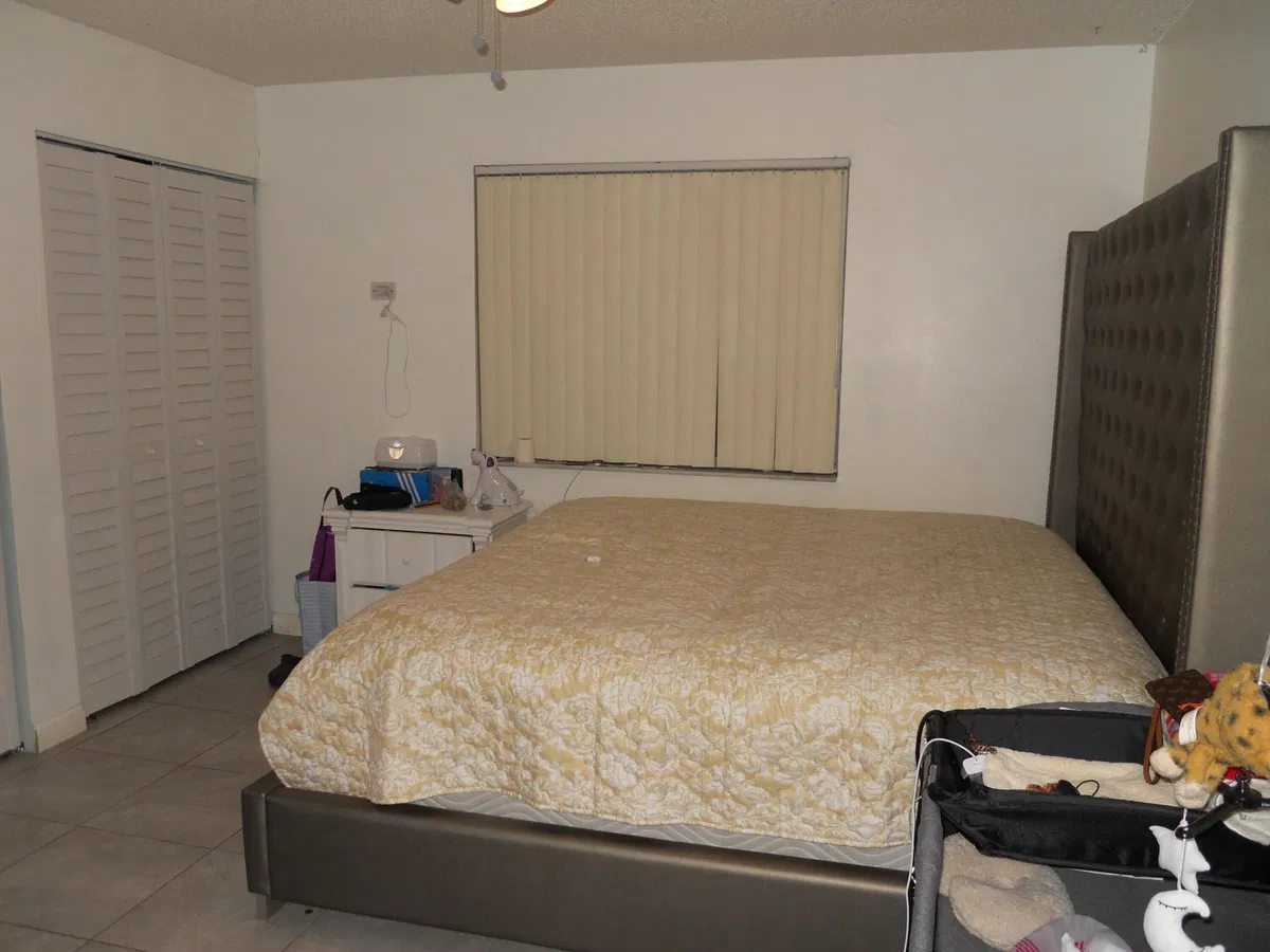 Unit C photo 16